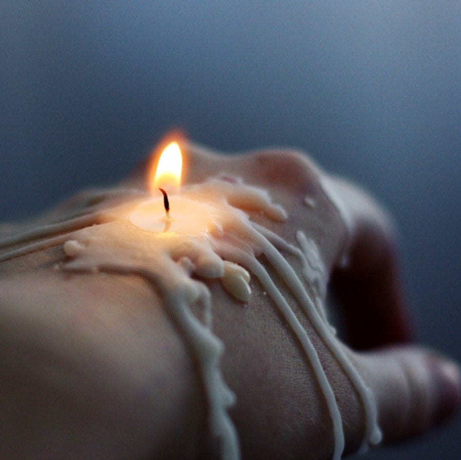 Female Candle Maker Pouring Melted Orange Wax Into The Glass With Glued  Wooden Wick And Measure It On Digital Scale. Wearing Protective Work Wear. Candle  Making Process Stock Photo, Picture and Royalty